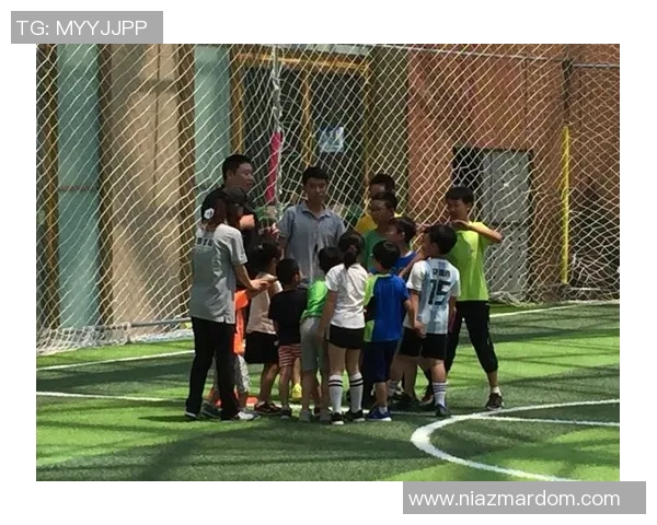 南京足球队耐力争议引发热议球迷与专家各执己见探讨背后真相 南京足球队耐力争议引发热议球迷与专家各执己见探讨背后真相