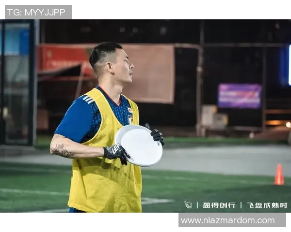 广州飞盘队在攀岩联赛中的战术意识与团队配合表现分析 广州飞盘队在攀岩联赛中的战术意识与团队配合表现分析