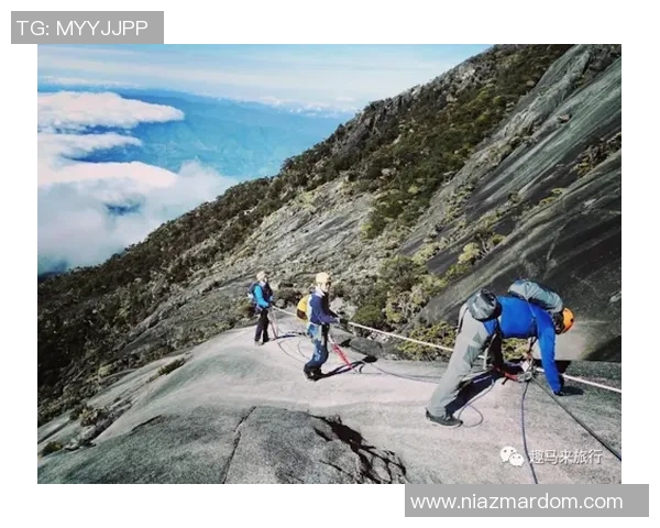 重庆极限运动队以65分领跑极限运动联赛积分榜展现强劲实力 重庆极限运动队以65分领跑极限运动联赛积分榜展现强劲实力